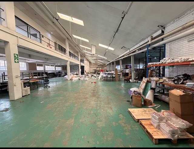 4,527M² WAREHOUSE TO LET IN BEACONVALE